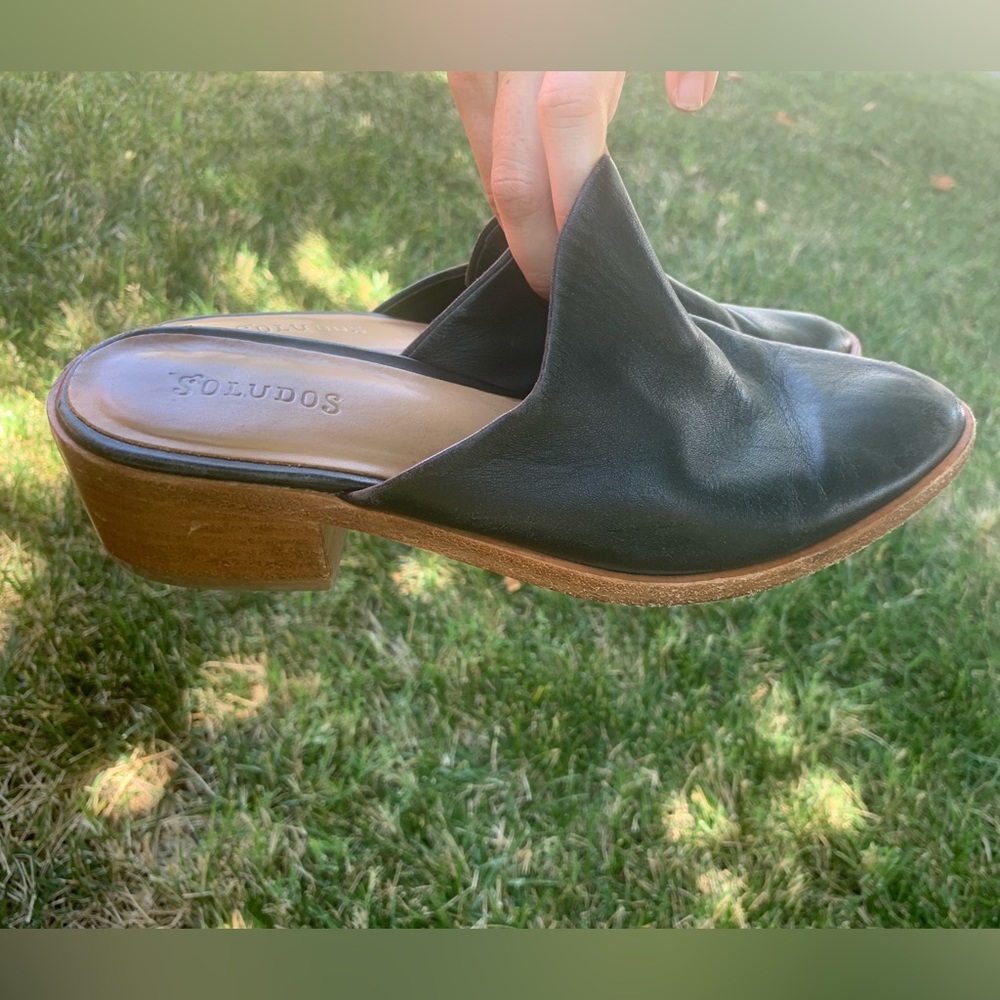 Soludos Black Leather Venetian Mule